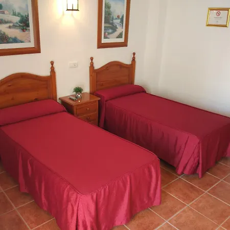 בית הארחה La Luna מארבלה